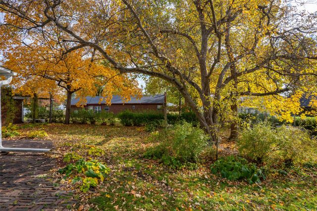 20 S Oak Park Avenue, Colfax, IA 50054