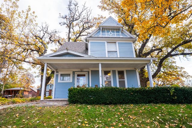 20 S Oak Park Avenue, Colfax, IA 50054