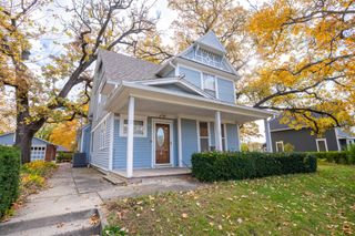 20 S Oak Park Avenue, Colfax, IA 50054