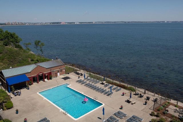 3 Seal Harbor Rd 632, Winthrop, MA 02152