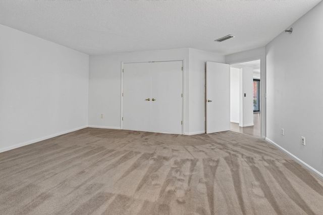 3 Seal Harbor Rd 632, Winthrop, MA 02152