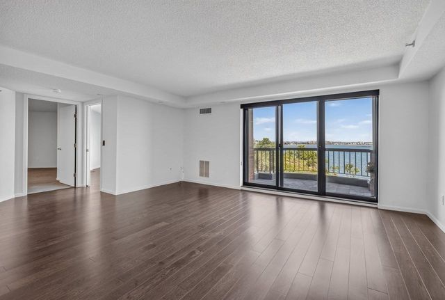 3 Seal Harbor Rd 632, Winthrop, MA 02152