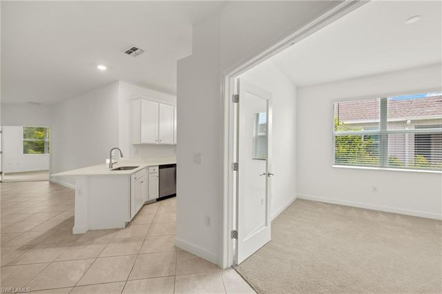 9077 Leatherwood LOOP, Lehigh Acres, FL 33936