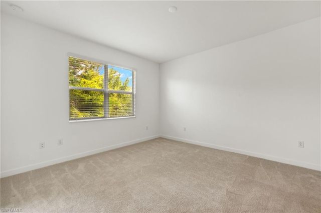 9077 Leatherwood LOOP, Lehigh Acres, FL 33936