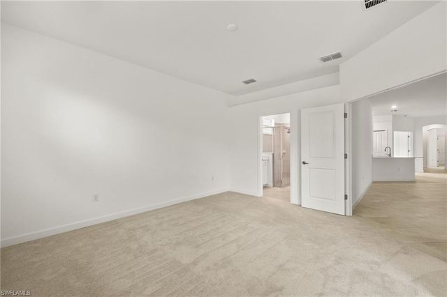 9077 Leatherwood LOOP, Lehigh Acres, FL 33936