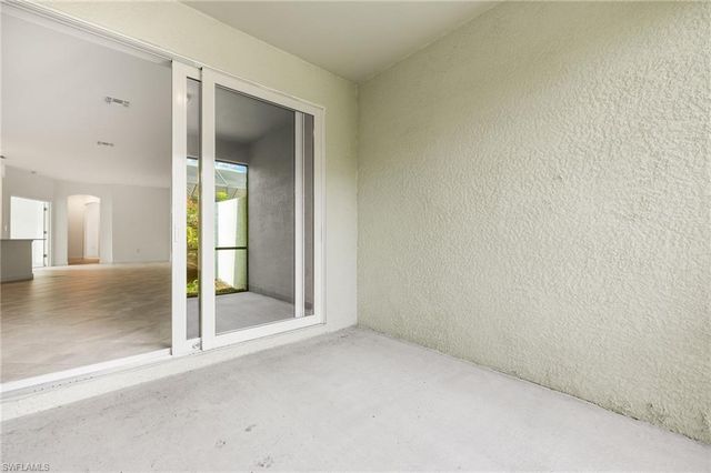 9077 Leatherwood LOOP, Lehigh Acres, FL 33936