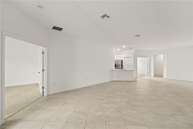 9077 Leatherwood LOOP, Lehigh Acres, FL 33936