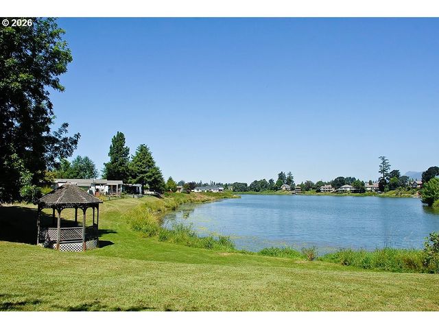 1475 GREEN ACRES Rd 83, Eugene, OR 97408