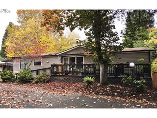 1475 GREEN ACRES Rd 83, Eugene, OR 97408