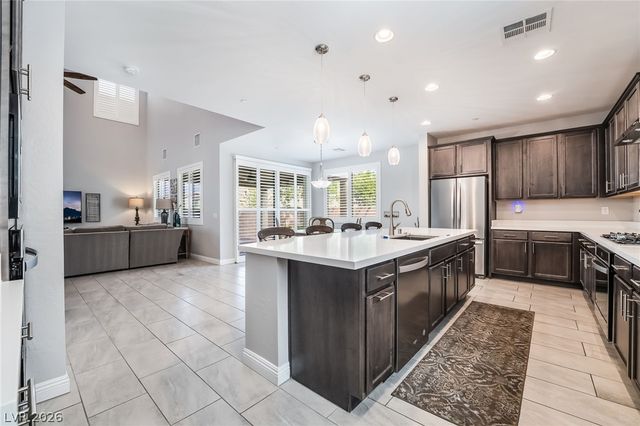 3038 Hushed Sonnet Avenue, Henderson, NV 89044