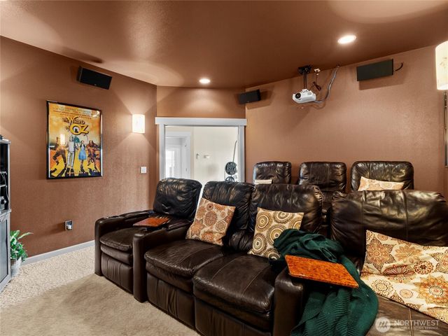 2510 Cascade Drive E, Roy, WA 98580