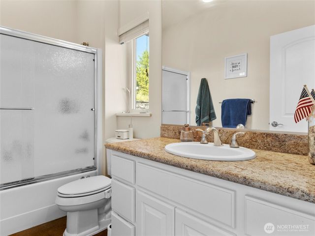 2510 Cascade Drive E, Roy, WA 98580