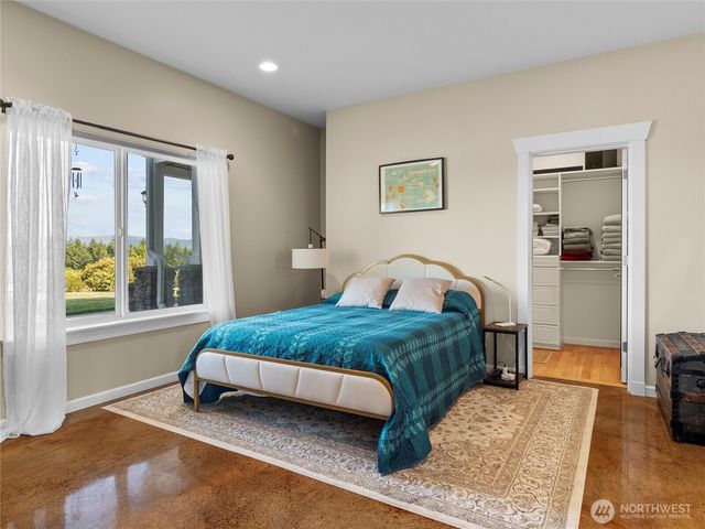 2510 Cascade Drive E, Roy, WA 98580