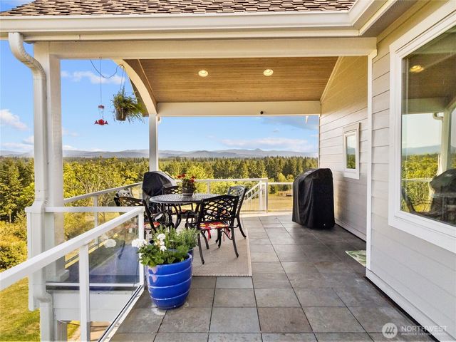 2510 Cascade Drive E, Roy, WA 98580