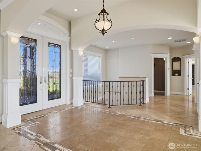 2510 Cascade Drive E, Roy, WA 98580