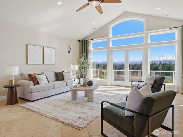 2510 Cascade Drive E, Roy, WA 98580