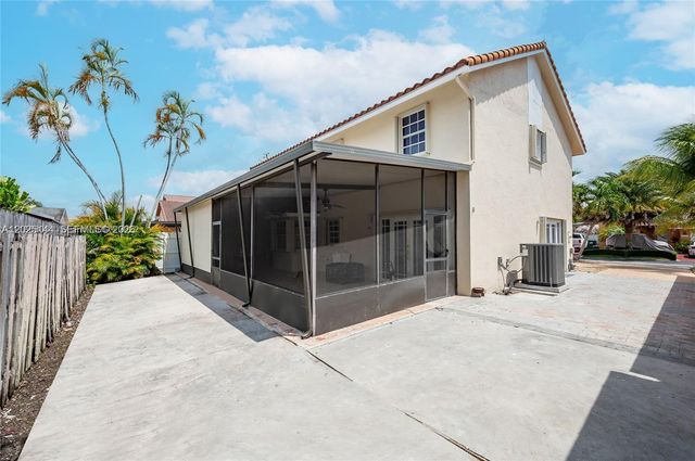 18660 NW 78th Ave 0, Hialeah, FL 33015