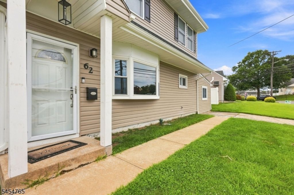 62 Pinetree Dr, Sayreville Boro, NJ 08859 — photo 2