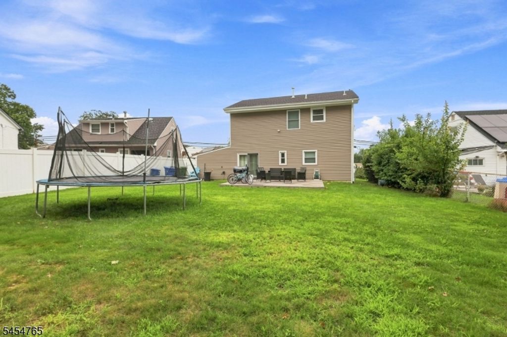 62 Pinetree Dr, Sayreville Boro, NJ 08859 — photo 5