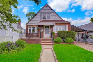 33 McKee Street, Floral Park, NY 11001
