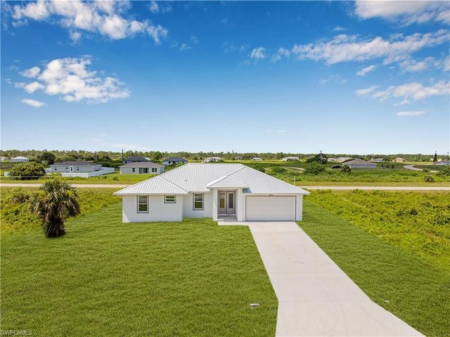 9051 W JUSTICE CIR, Labelle, FL 33935