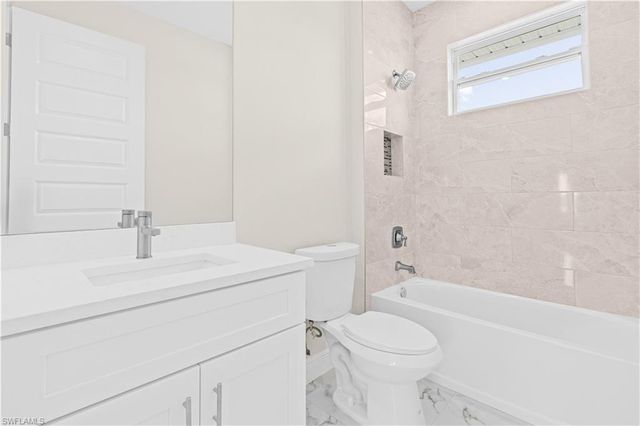 9051 W JUSTICE CIR, Labelle, FL 33935