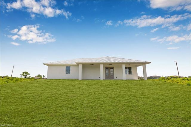 9051 W JUSTICE CIR, Labelle, FL 33935