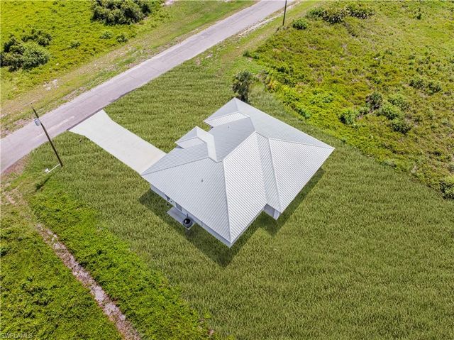 9051 W JUSTICE CIR, Labelle, FL 33935