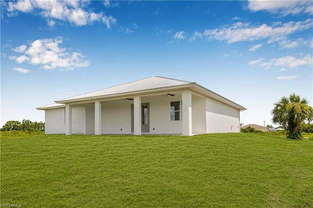 9051 W JUSTICE CIR, Labelle, FL 33935