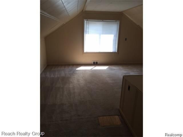 2256 E Remington Street, Detroit, MI 48234