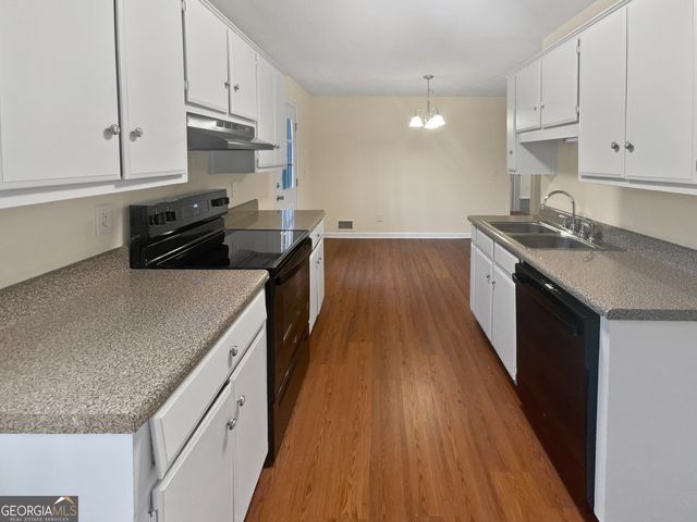 4060 Grand Prix Street, Cumming, GA 30041