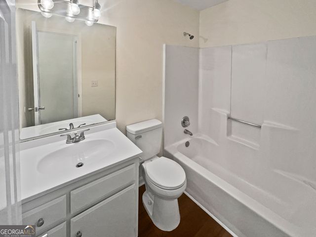 4060 Grand Prix Street, Cumming, GA 30041