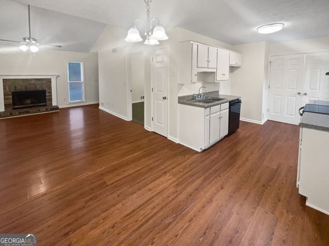 4060 Grand Prix Street, Cumming, GA 30041