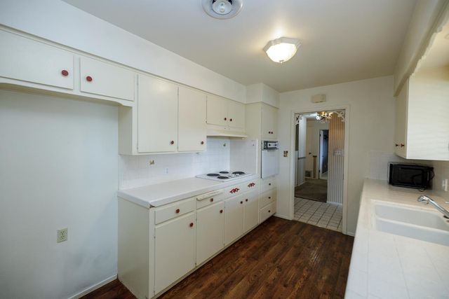 3300 Lord Ave, Modesto, CA 95350