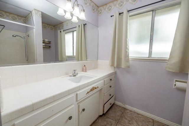 3300 Lord Ave, Modesto, CA 95350