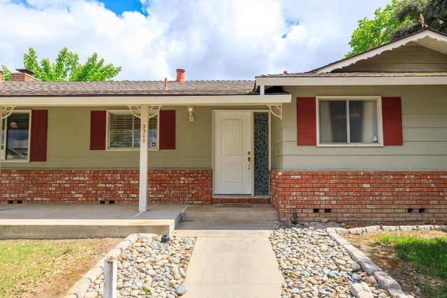 3300 Lord Ave, Modesto, CA 95350