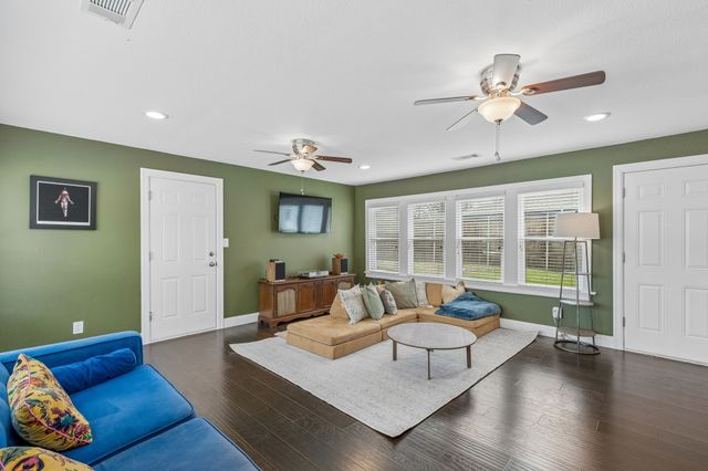 2501 Lotus Avenue, Fort Worth, TX 76111