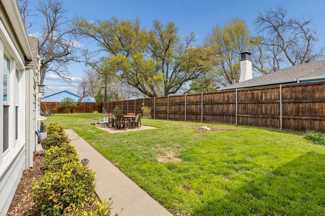 2501 Lotus Avenue, Fort Worth, TX 76111
