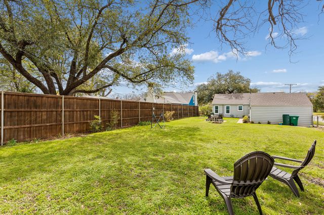 2501 Lotus Avenue, Fort Worth, TX 76111