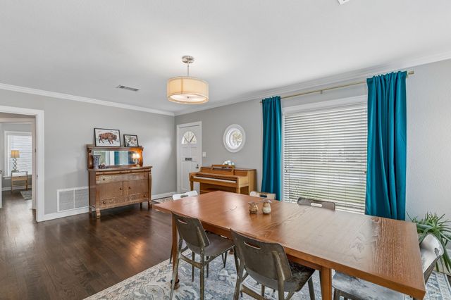 2501 Lotus Avenue, Fort Worth, TX 76111