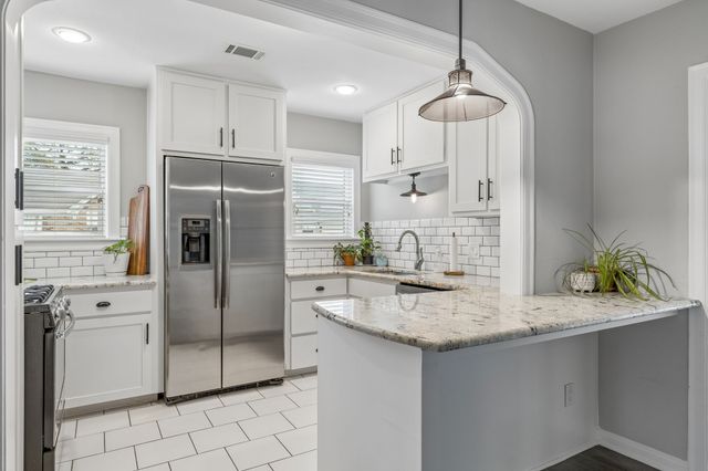 2501 Lotus Avenue, Fort Worth, TX 76111