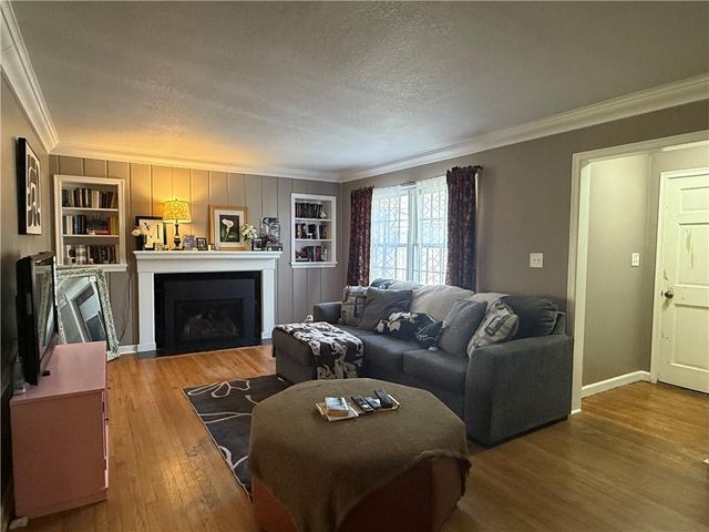 605 W Jefferson Street, Pittsburg, KS 66762