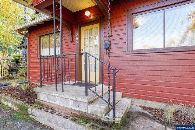255 Owens St S, Salem, OR 97302