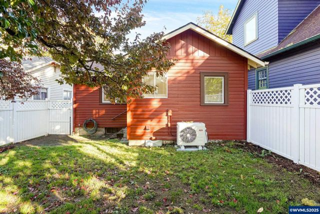 255 Owens St S, Salem, OR 97302