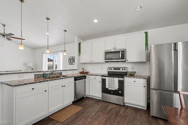 1734 Burr Pond Lane, Schoolcraft Twp, MI 49097