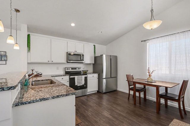 1734 Burr Pond Lane, Schoolcraft Twp, MI 49097