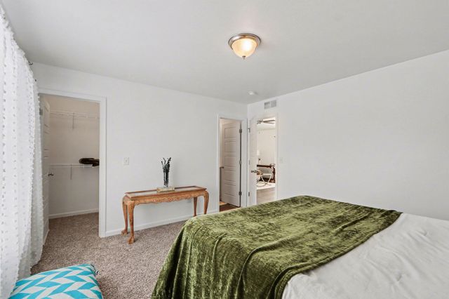 1734 Burr Pond Lane, Schoolcraft Twp, MI 49097