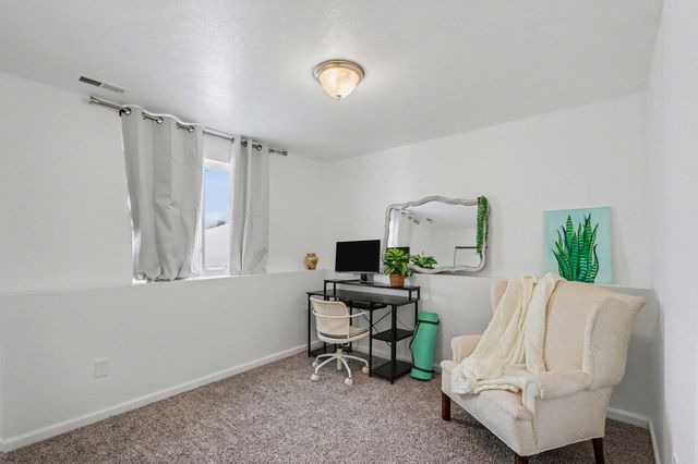 1734 Burr Pond Lane, Schoolcraft Twp, MI 49097