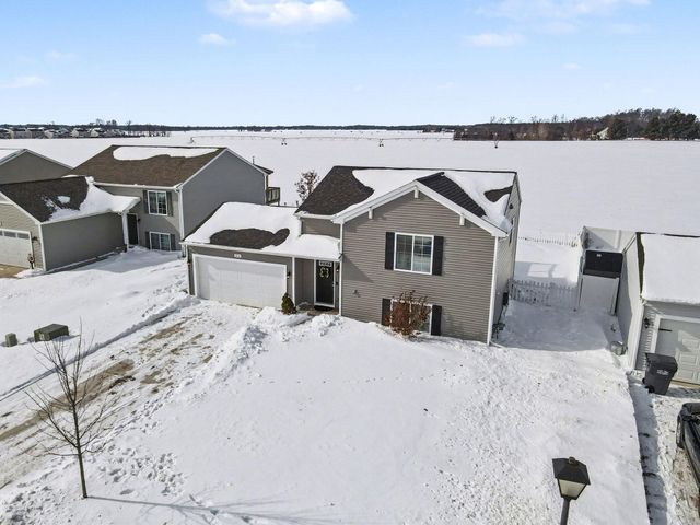 1734 Burr Pond Lane, Schoolcraft Twp, MI 49097