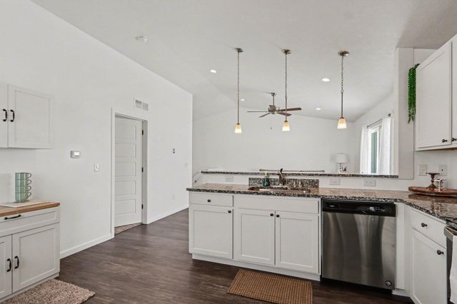 1734 Burr Pond Lane, Schoolcraft Twp, MI 49097